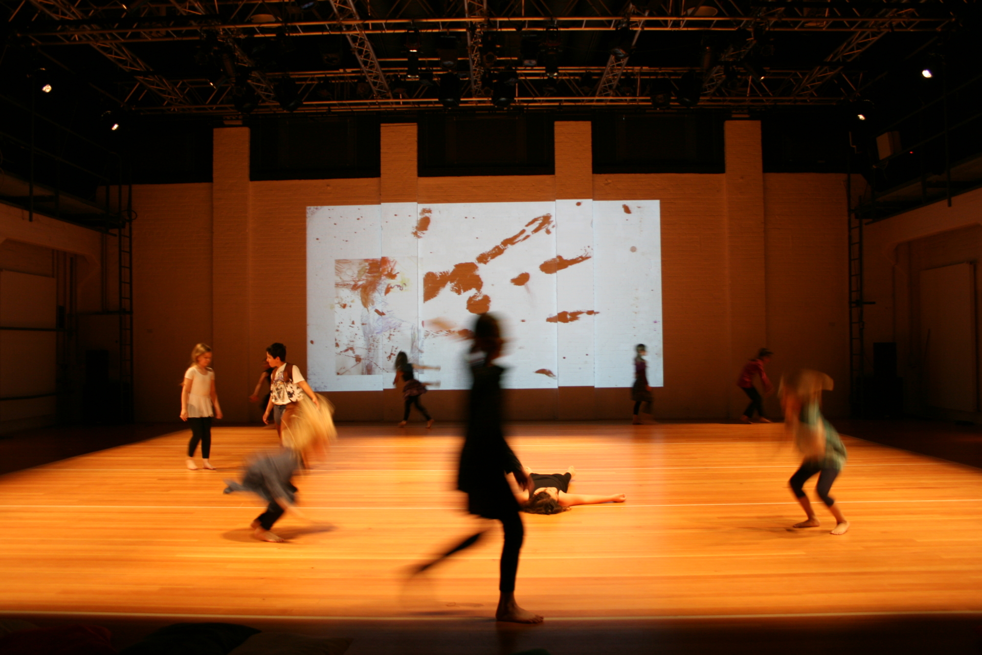 laboratorium haus 1 Lydia Müller – Tanz/Choreographie – Kleine Dinge